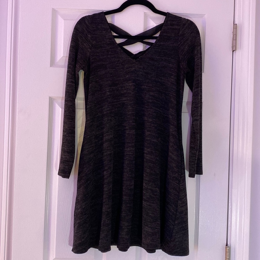 A Byer Small Black Long Sleeve Dress with Bow Tie